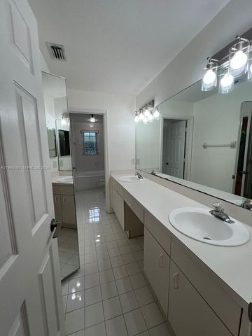 2817 NW 99th Ter, Sunrise, FL 33322