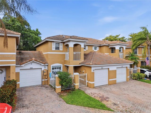 2817 NW 99th Ter, Sunrise, FL 33322