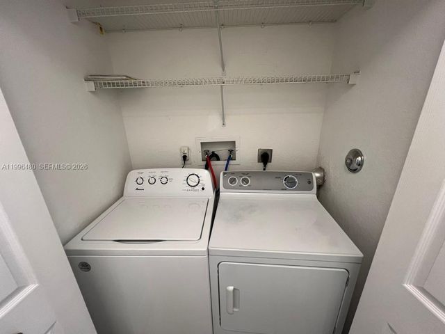 2817 NW 99th Ter, Sunrise, FL 33322