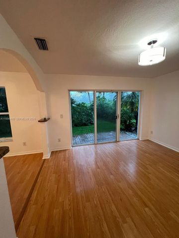 2817 NW 99th Ter, Sunrise, FL 33322