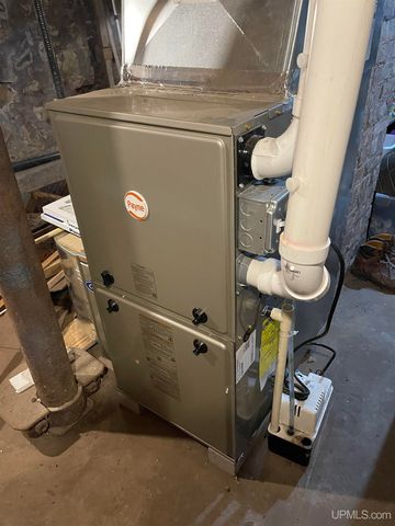 702 Cary Road, Hurley, WI 54534