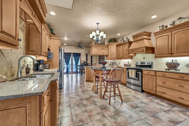 115 Mostly Locust Dr, Buchanan, TN 38222