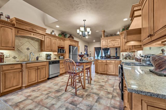 115 Mostly Locust Dr, Buchanan, TN 38222