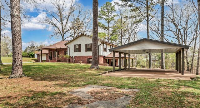 115 Mostly Locust Dr, Buchanan, TN 38222