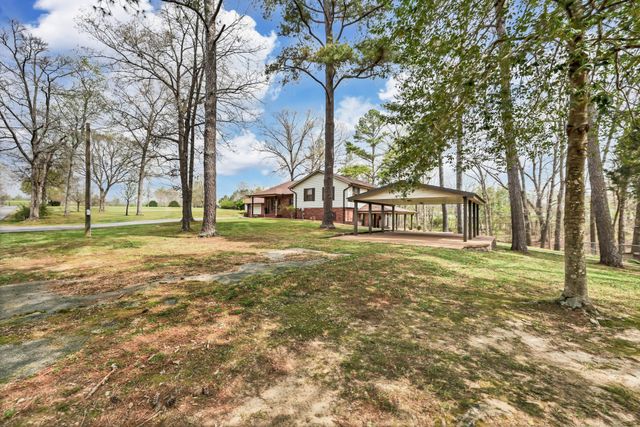 115 Mostly Locust Dr, Buchanan, TN 38222