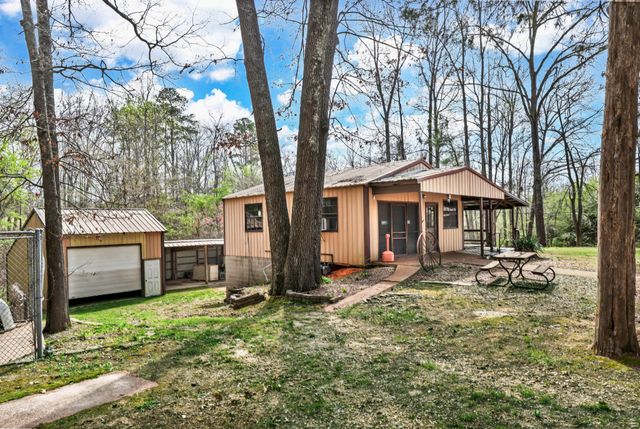 115 Mostly Locust Dr, Buchanan, TN 38222