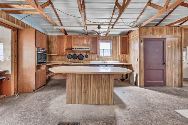 115 Mostly Locust Dr, Buchanan, TN 38222