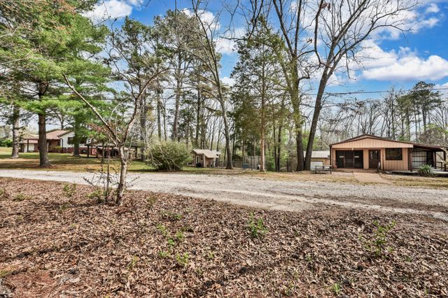 115 Mostly Locust Dr, Buchanan, TN 38222