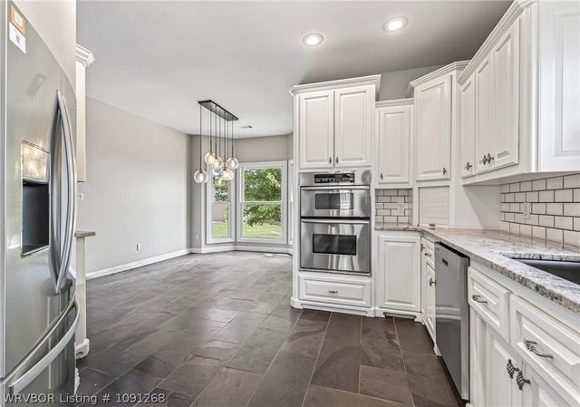 1112 Autumn Oaks Lane, Fort Smith, AR 72903
