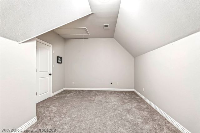 1112 Autumn Oaks Lane, Fort Smith, AR 72903