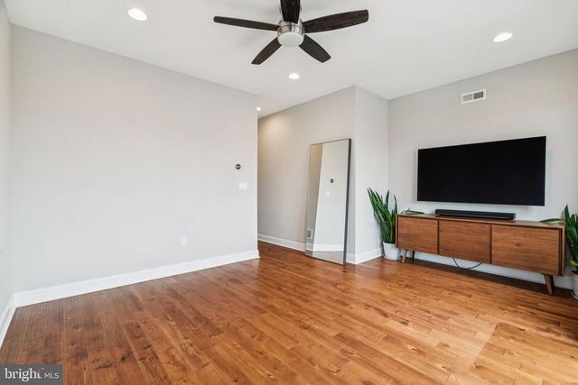 1428 S FRONT ST, Philadelphia, PA 19147