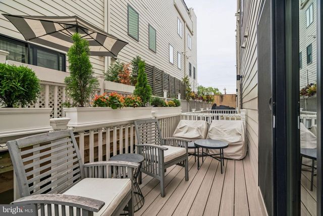 1428 S FRONT ST, Philadelphia, PA 19147