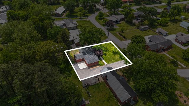 128 Bel Aire Dr, Winchester, TN 37398