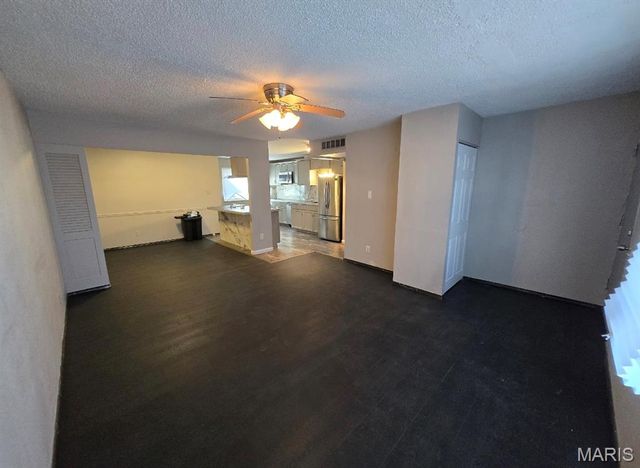 2536 Pershall Road, St Louis, MO 63136