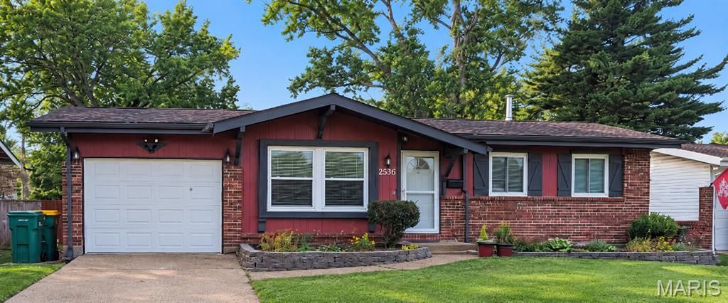 2536 Pershall Road, St Louis, MO 63136