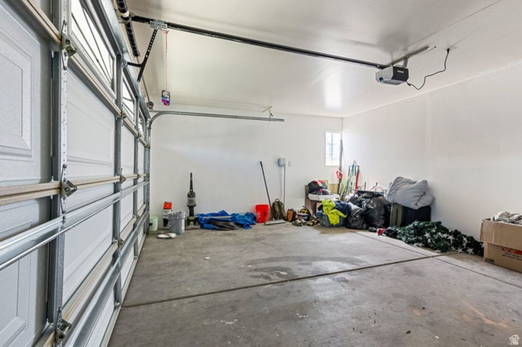 Image 23 of property listing at 795 N 2770 W, Provo, UT 84601