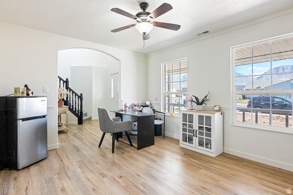 Image 5 of property listing at 795 N 2770 W, Provo, UT 84601