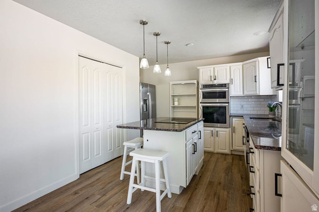 Image 7 of property listing at 795 N 2770 W, Provo, UT 84601