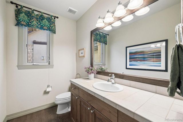 6893 S Netherland Way, Aurora, CO 80016