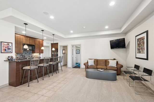 6893 S Netherland Way, Aurora, CO 80016