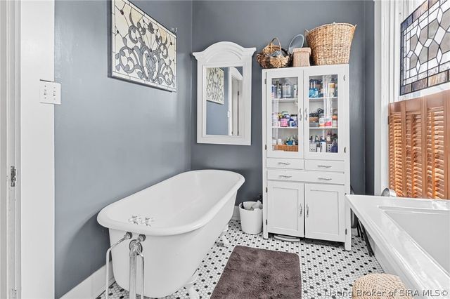 507 E Main Street, Madison, IN 47250