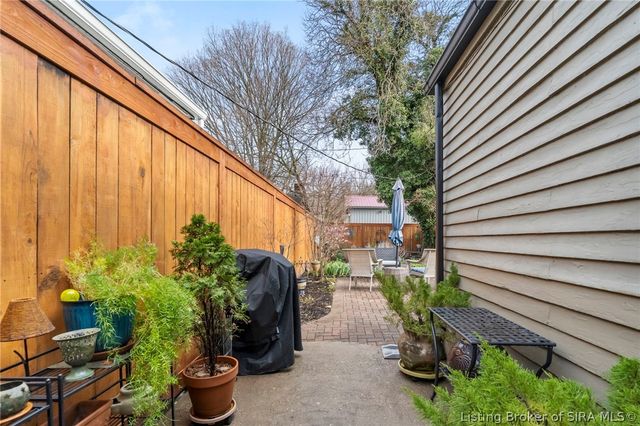 507 E Main Street, Madison, IN 47250