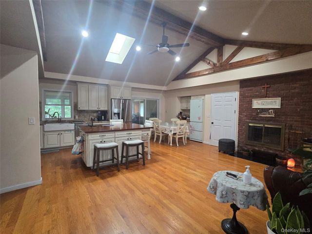 224 Ohio Street, Hicksville, NY 11801