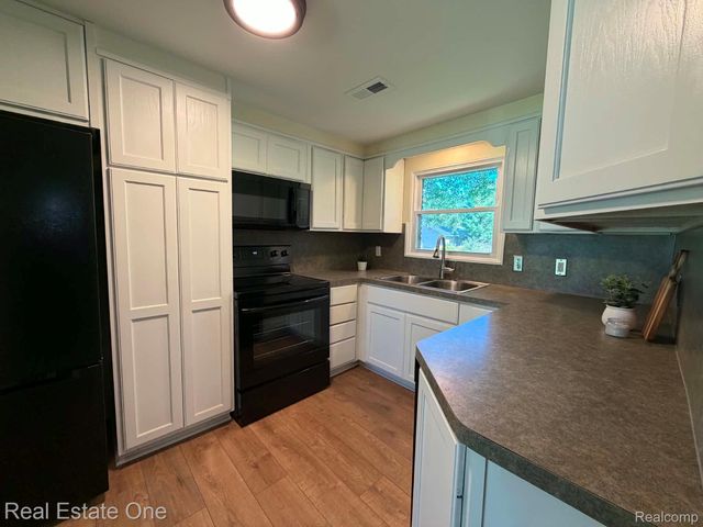 3055 Atlas Road, Davison Township, MI 48423