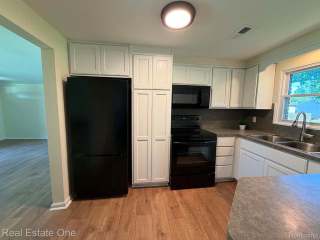 3055 Atlas Road, Davison Township, MI 48423