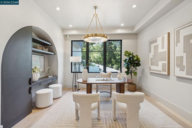 3647 Happy Valley Rd, Lafayette, CA 94549