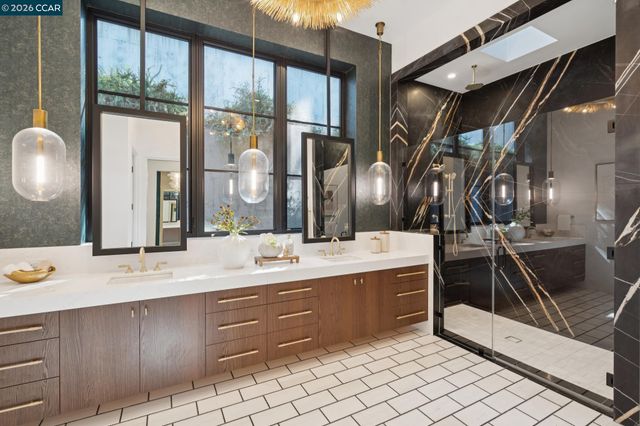3647 Happy Valley Rd, Lafayette, CA 94549