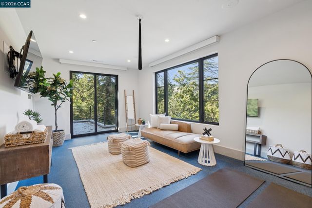 3647 Happy Valley Rd, Lafayette, CA 94549