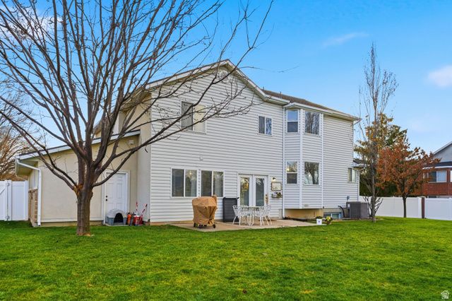 794 W 2300 S, Syracuse, UT 84075