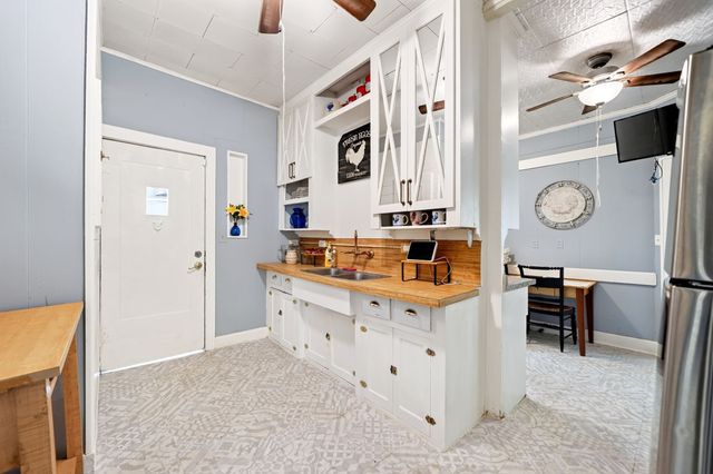 205 Wykagyl Street, Kaufman, TX 75142
