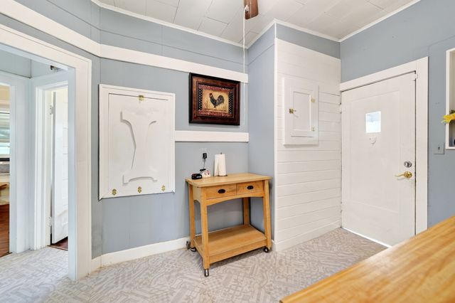 205 Wykagyl Street, Kaufman, TX 75142