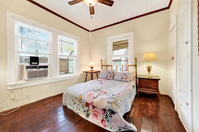 205 Wykagyl Street, Kaufman, TX 75142