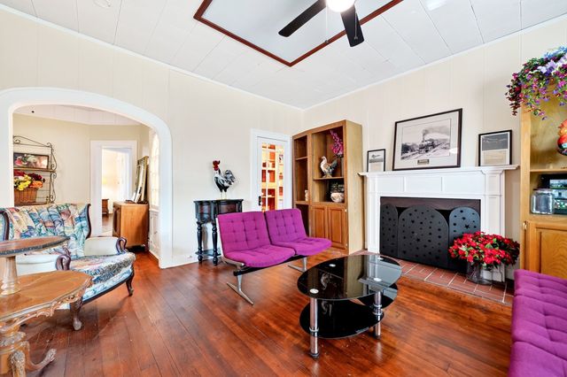 205 Wykagyl Street, Kaufman, TX 75142