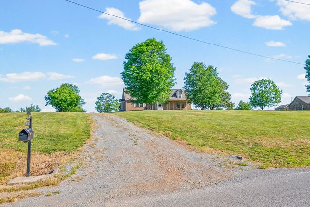 3879 Sadlersville Rd, Adams, TN 37010