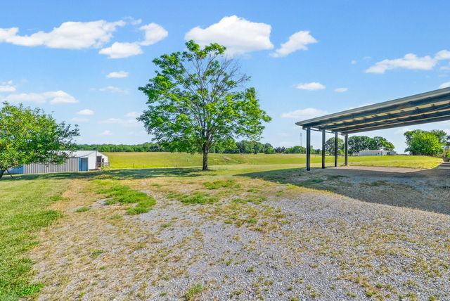 3879 Sadlersville Rd, Adams, TN 37010