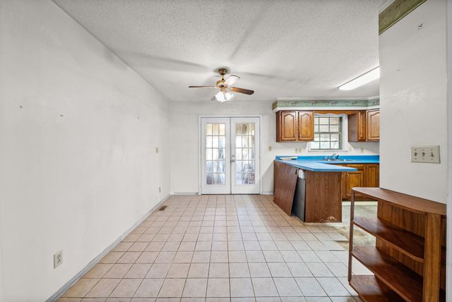 3879 Sadlersville Rd, Adams, TN 37010