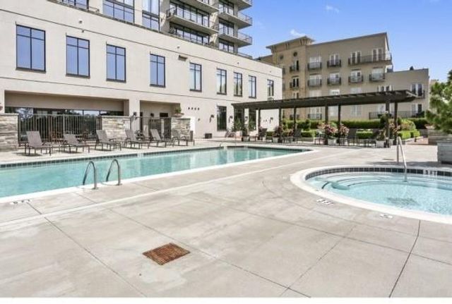 2277 Peachtree NE Road, Atlanta, GA 30309