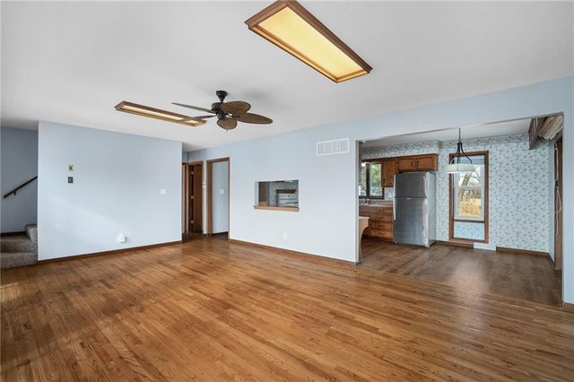 8215 NE Schell Road, Pleasant Valley, MO 64068