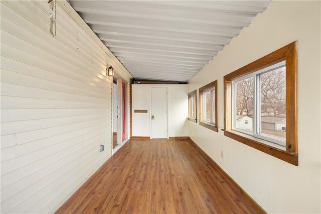 8215 NE Schell Road, Pleasant Valley, MO 64068