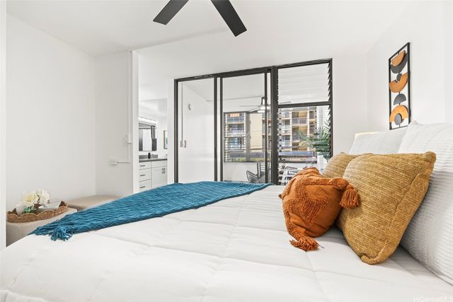 905 Spencer Street 302, Honolulu, HI 96822