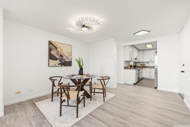 905 Spencer Street 302, Honolulu, HI 96822