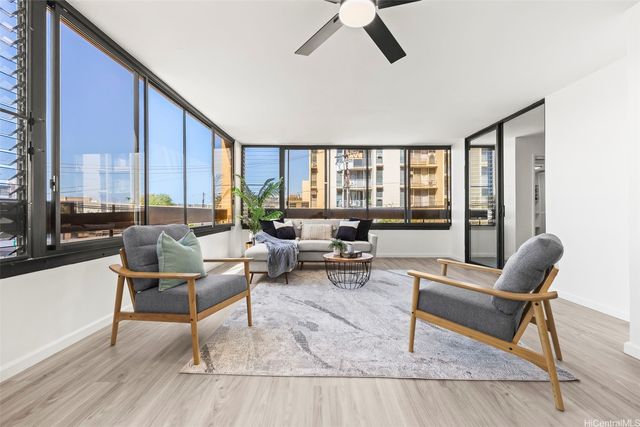 905 Spencer Street 302, Honolulu, HI 96822