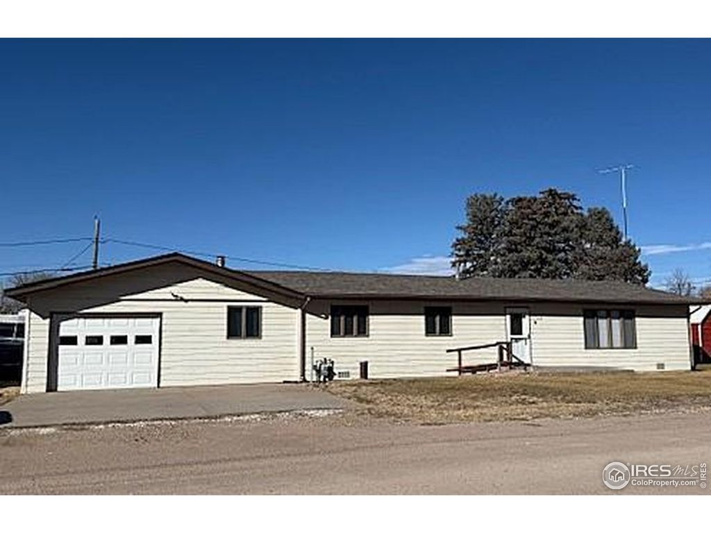 209 Springdale Rd, Sterling, CO 80751