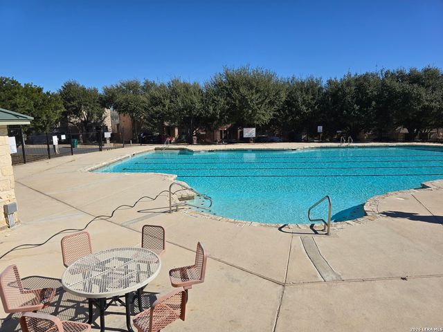 6510 Woodbell, Live Oak, TX 78233