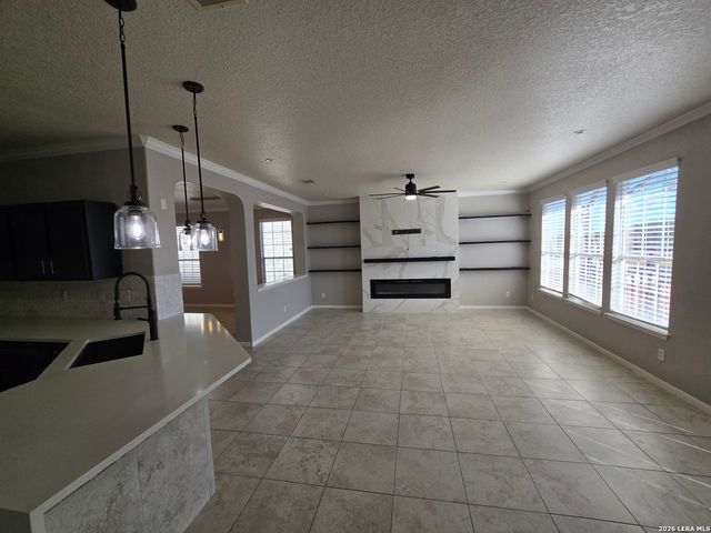 6510 Woodbell, Live Oak, TX 78233