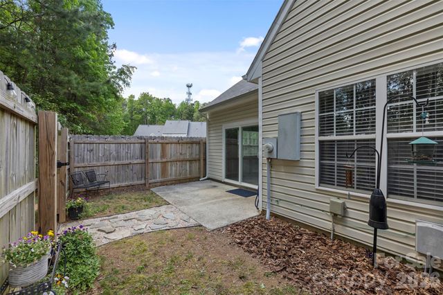 9720 Mattforest Circle, Charlotte, NC 28277